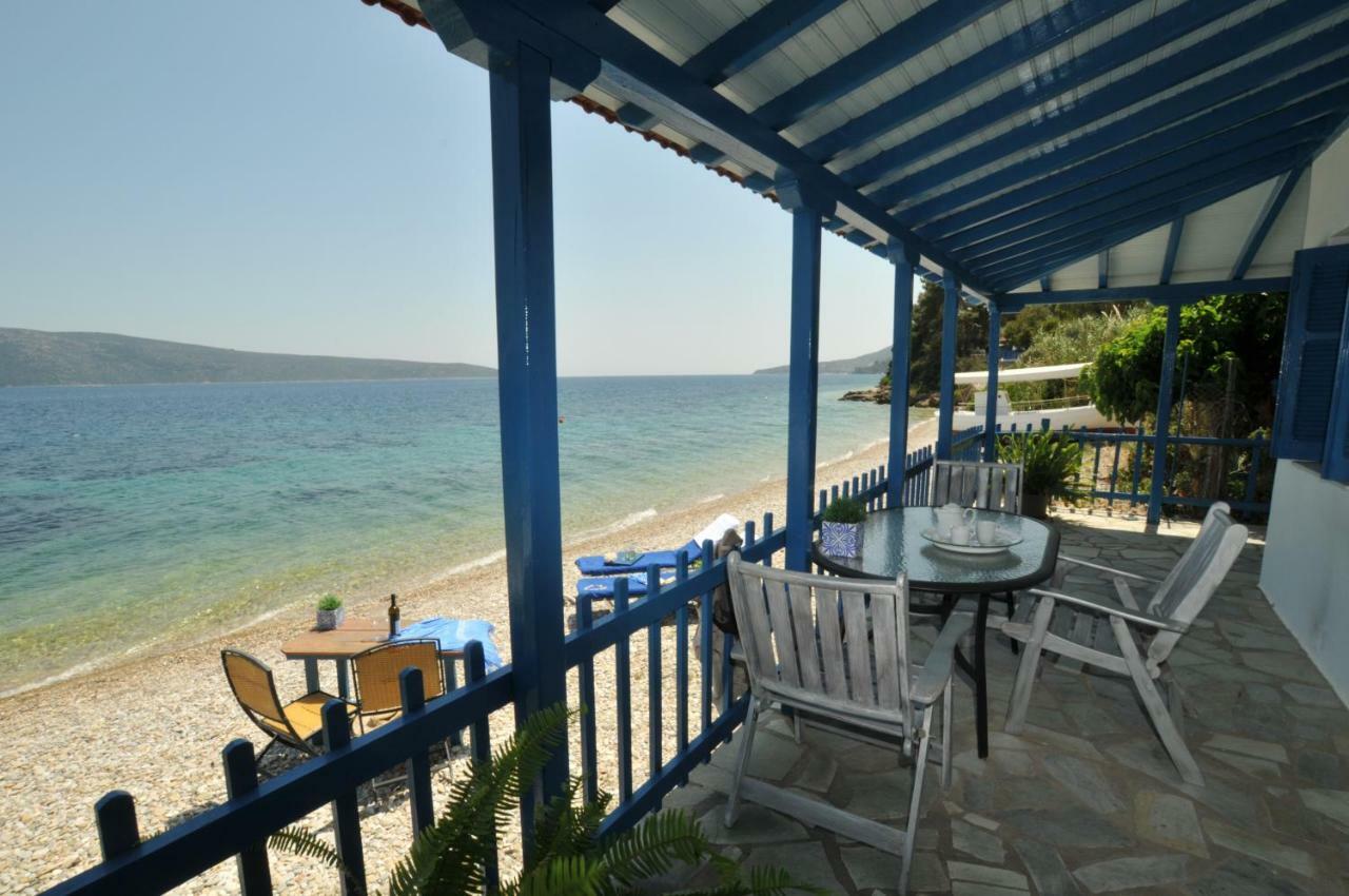 Seahorse Cottage Mourtero Екстер'єр фото